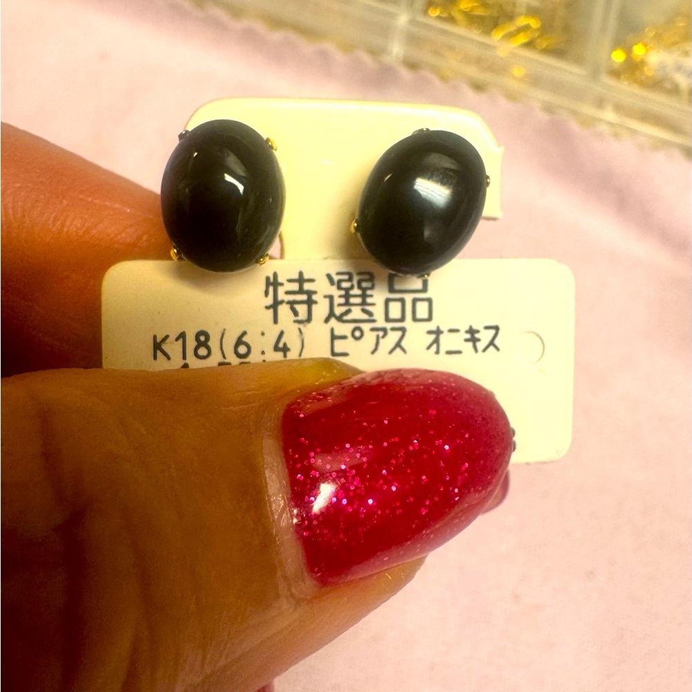 Stud Black Onyx Earrings K18 Japan Gold Setting
